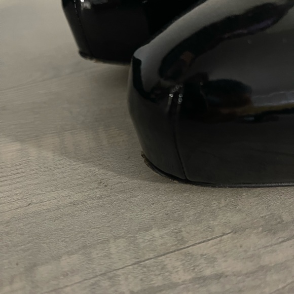 Brian Atwood Black Pantent leather heels - Picture 3 of 7